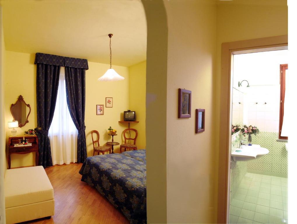 Hotel Ristorante Piccolo Chianti Сієна Номер фото