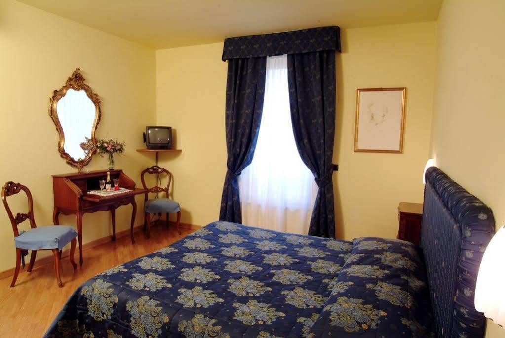 Hotel Ristorante Piccolo Chianti Сієна Екстер'єр фото